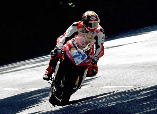 Peter Hickman on the MV Agusta. Credit DaveKneale.com