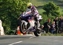 Thumbnail of Ian Lougher during practice for the 2008 Isle of Man TT