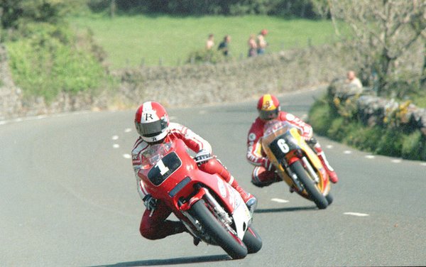 1985 F2 TT _ Tower Bends - Gary Padgett Chasing