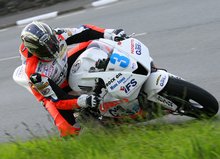 Thumbnail of John McGuinness practices at the 2008 TT