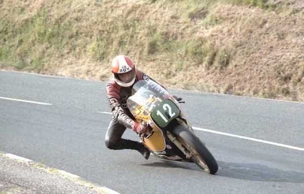 1984 TT Practice - Signpost Corner