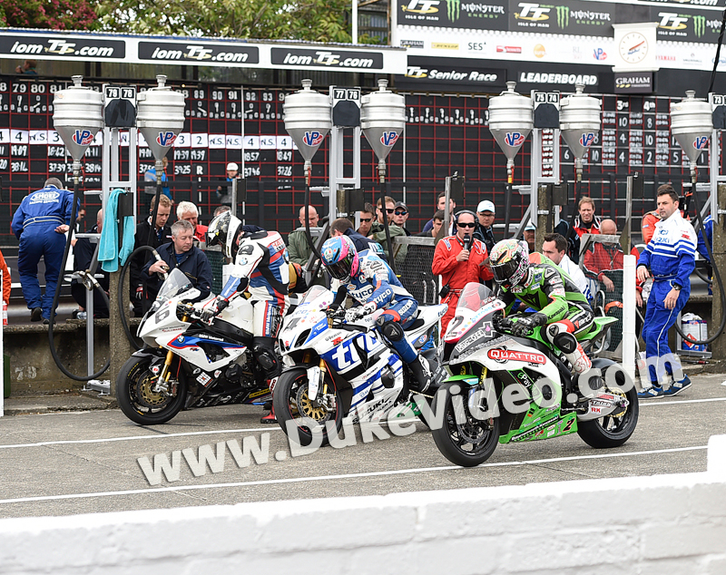 Michael Dunlop, Guy Martin and James Hillier in the pits