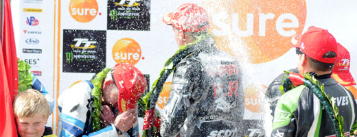 Champagne flies, Sidecar TT 2014