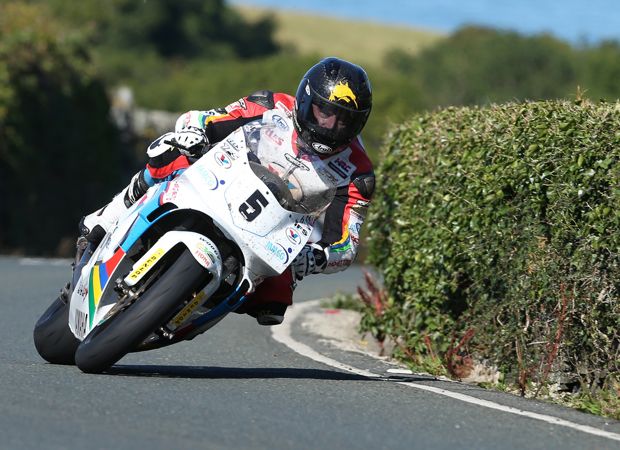 Bruce Anstey on the Valvoline by Padgett's Racing Yamaha YZR500
