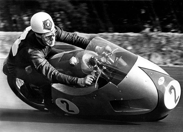 Geoff Duke in action on the 500cc fully-faired Gilera