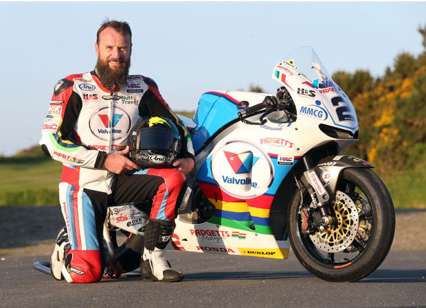 Bruce Anstey with the Valvoline Racing by Padgett's Motorcycles Honda RC213V-S