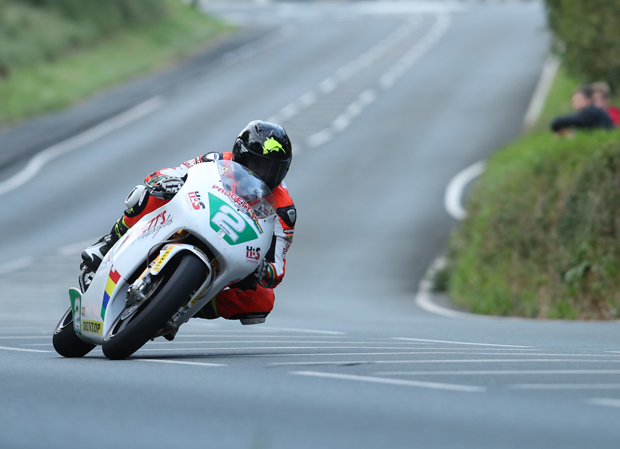 Bruce Anstey Lightweight Classic TT qualifying. Picture credit: Dave Kneen / Pacemaker Press