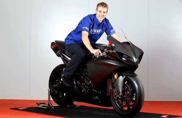 Ian Hutchinson on his new Yamaha mount