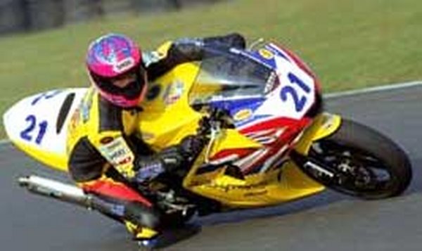 Jim Moodie on the Triumph ValMoto Daytona 600