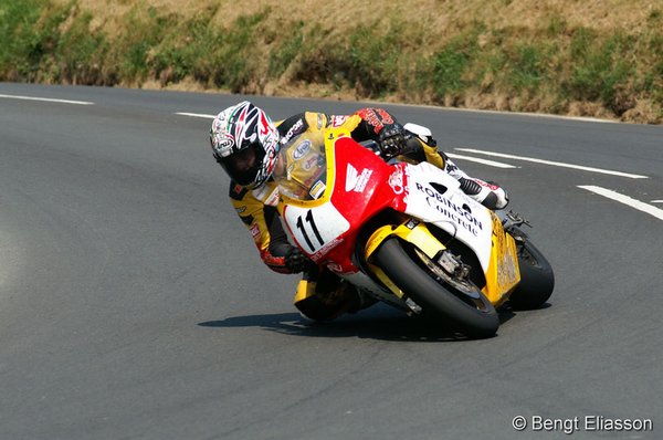 Cameron Donald Signpost Senior TT 2006