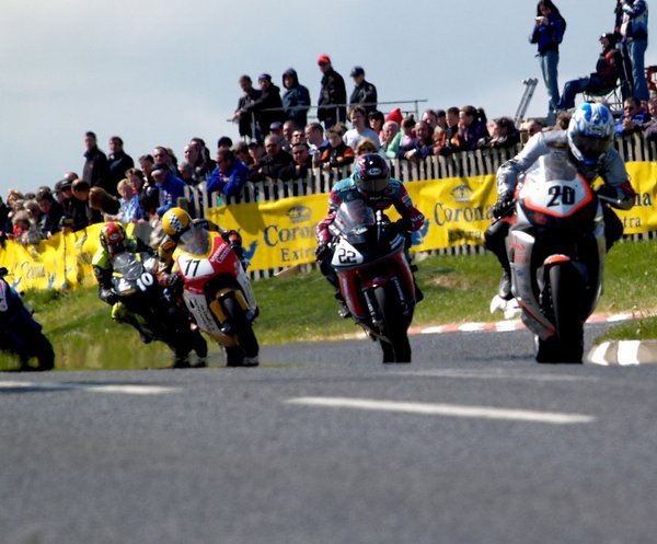 Martin Finnegan leading the pack at the North West 200 - 2006