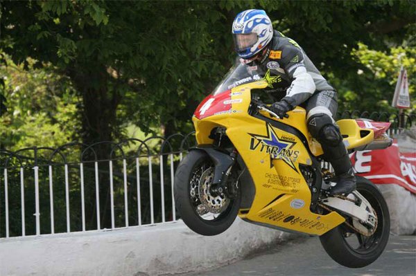 Superstock TT - Ballaugh Bridge