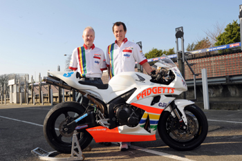 Clive Padgett and John McGuinness (Stephen Davison/Pacemaker Press International)
