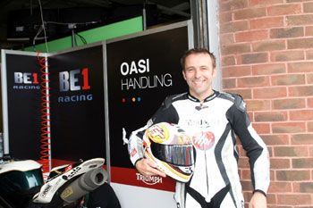 TT winner Steve Plater ready for action (Helen Pask)