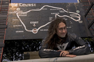 Top comedian Ross Noble visits the Isle of Man TT course