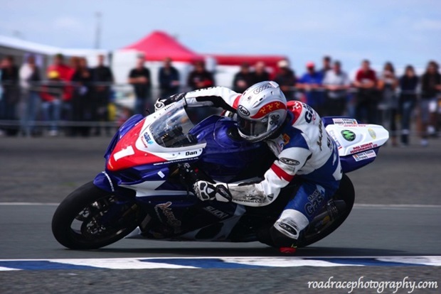 Dan Kneen (roadracephotography.com)