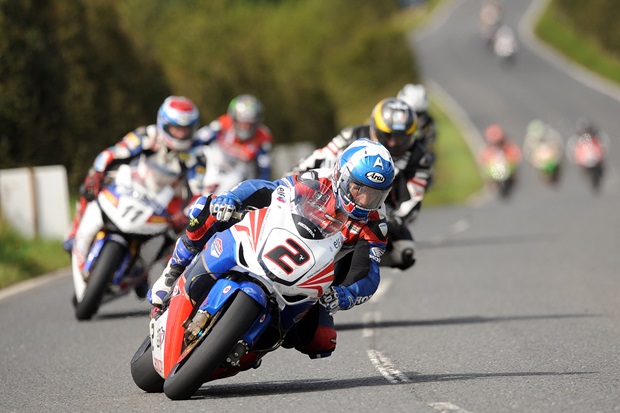 Keith Amor in action at the 2011 Ulster Grand Prix (Stephen Davison/Pacemaker Press International)