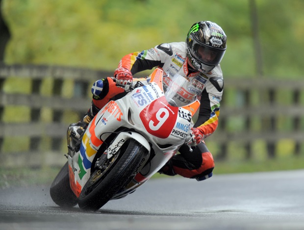 John McGuinness at Oliver's Mount (Stephen Davison/Pacemaker Press International)