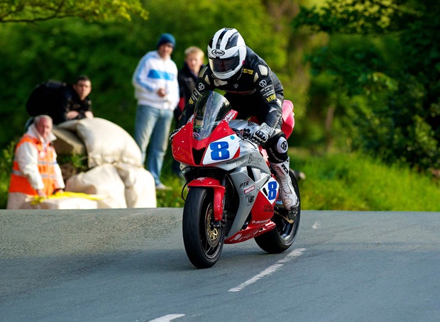 William Dunlop targets victory at the 2012 TT fuelled by Monster Energy ...