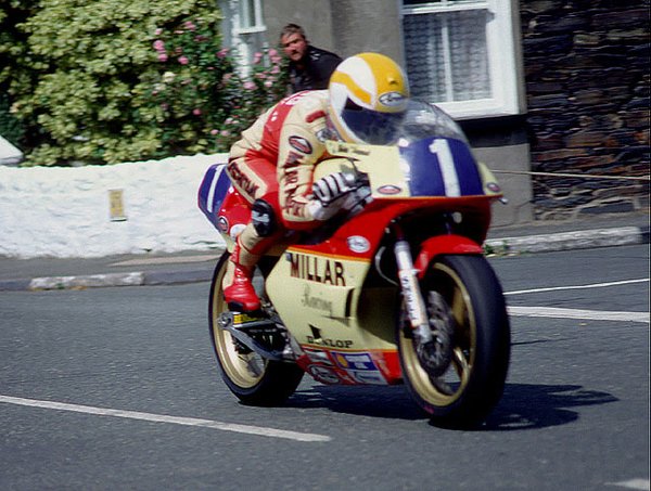 Eddie Laycock in action at the Isle of Man TT (Richard Johnson)