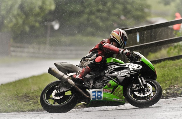 Ivan Lintin in action at Oliver's Mount (Jerry Roach)