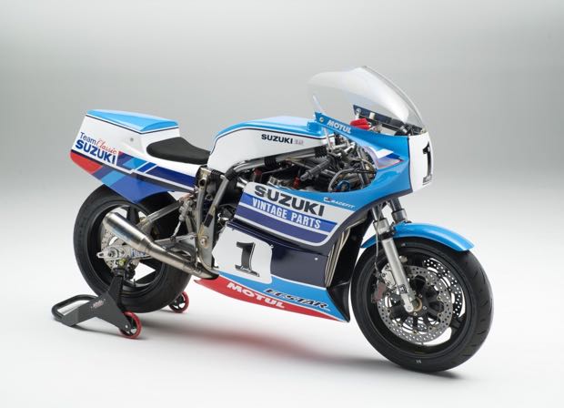 Team Classic Suzuki XR69 front right quarter shot