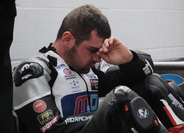 Michael Dunlop in pain. Credit DaveKneale.com