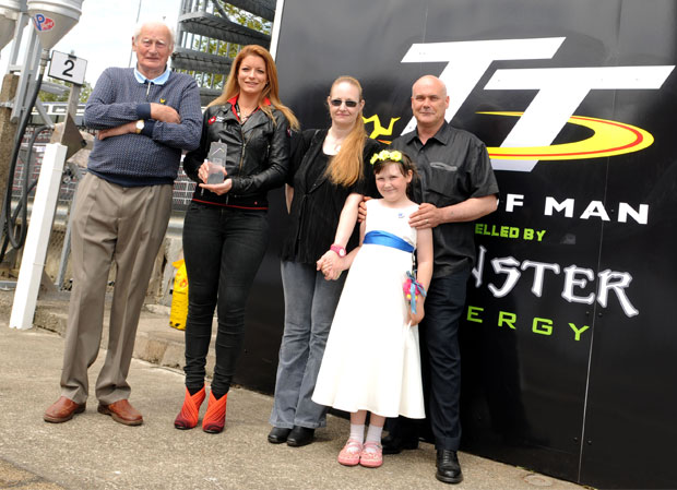 Pictured are Harold Leece, Cici Reed and her parents with Rebecca McAdam, Director Live Events PokerStars. Credit Stephen Davison/Pacemaker Press Intl.