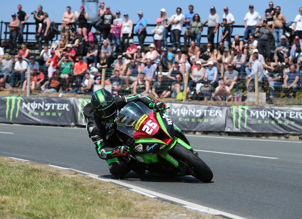 Dan Hegarty at Creg-ny-baa during the RL360º Quantum Superstock Race. Photo Credit: Dave Kneen / manxphotosonline.com/