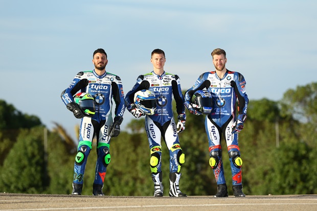 Davide Giugliano, Christian Iddon and Ian Hutchinson ready for the start of testing. All rights Doublered.co.uk