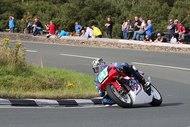 Strong line up for John Chapman Racing at 2017 Classic TT - iomtt.com ...