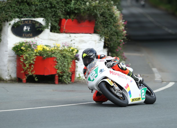 Bruce Anstey on the Padgettsmotorcycles.com Honda 250 at Ballacraine during Wednesday's qualifying session. Photo: Dave Kneen / Pacemaker Press