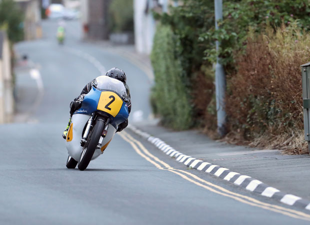 Jamie Coward at Kirk Michael on the Ted Woof Racing Norton Manx 500. Photo Dave Kneen / Pacemaker Press Intl