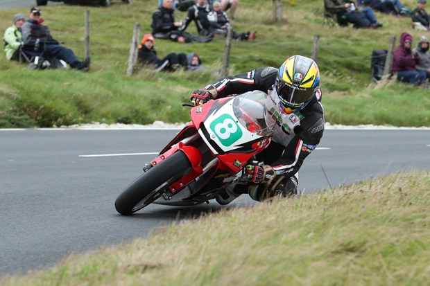 26/08/2017: Ivan Lintin (250 Honda/John Chapman Racing) at The Bungalow during the Dunlop Lightweight Classic TT race. PICTURE BY DAVE KNEEN/PACEMAKER PRESS 