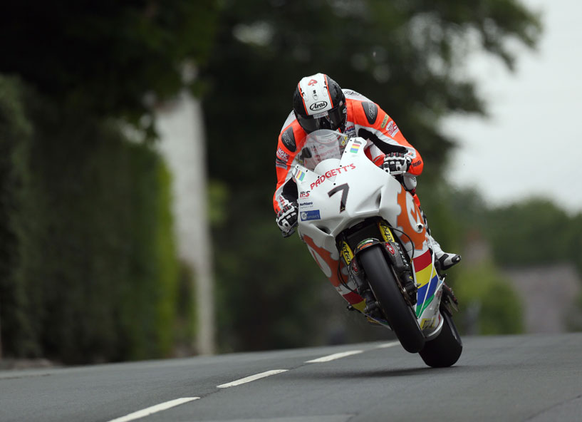 Conor Cummins in action on the Padgett's Fireblade at TT 2017