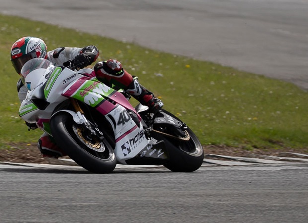 Daley Mathison testing the Movuno.com Halsall Racing Yamaha R6 Supersport machine ahead of TT 2018