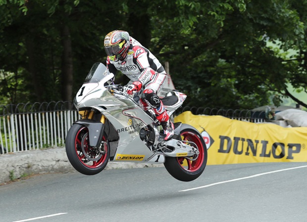 John McGuinness, Norton, Ballaugh Bridge. Photo Dave Kneen