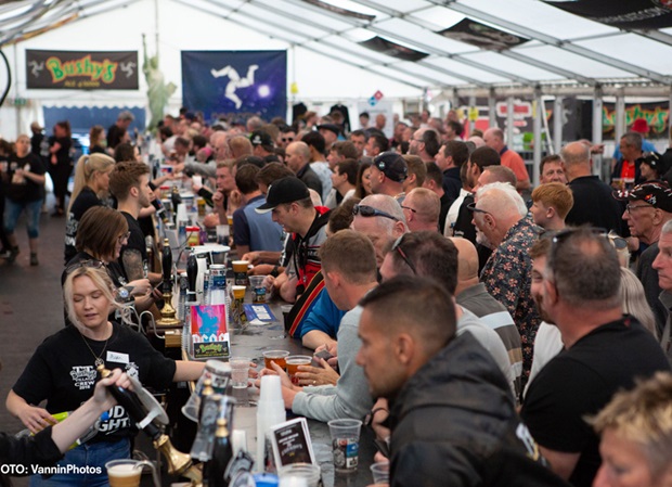 Bushy's Bar in full swing at TT 2018