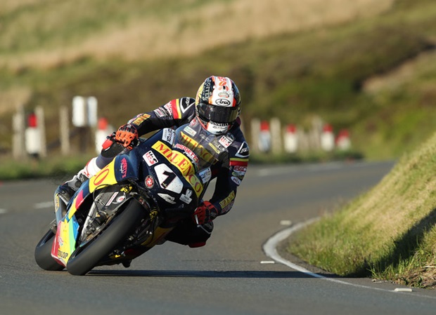 28/05/2019: Conor Cummins (1000 Honda/Milenco by Padgetts Motorcycles Honda) at Guthrie's during Tuesday evening's Isle of Man TT qualifying session. PICTURE BY DAVE KNEEN/PACEMAKER PRESS.