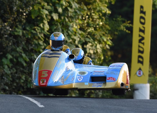 Team Founds clear Ballaugh Bridge in Tuesday Night qualifying. Photo RP Watkinson