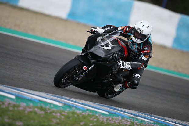 Michael Dunlop testing the 2020 PBM Ducati Panigale