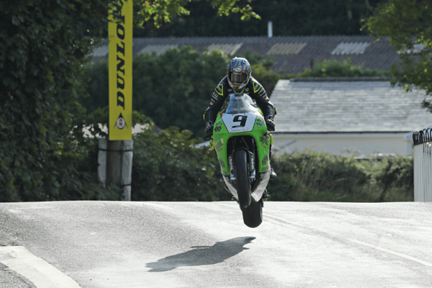 Rob Hodson Wins Classic Superbike MGP